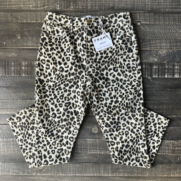 FRAME Ali High Rise Cigarette jeans in a leopard print - Picture 8 of 9